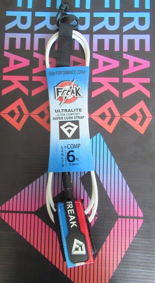 Leash de Surf Freak Traction de taille 6' modèle Comp 5.5mm de couleur blanche avec le strap Bleu Rouge et les scratchs noirs